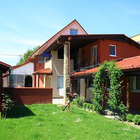 Penzión Rudolf Prievidza Exterior foto